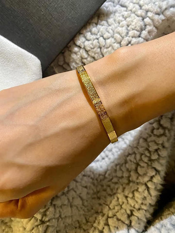 AYAT UL KURSI HAND CUFF