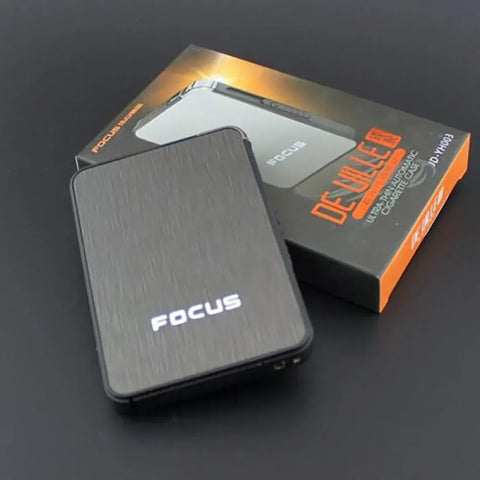 Slim Cigarette Case with Inbuilt Refillable Lighter – Focus JD-YH003