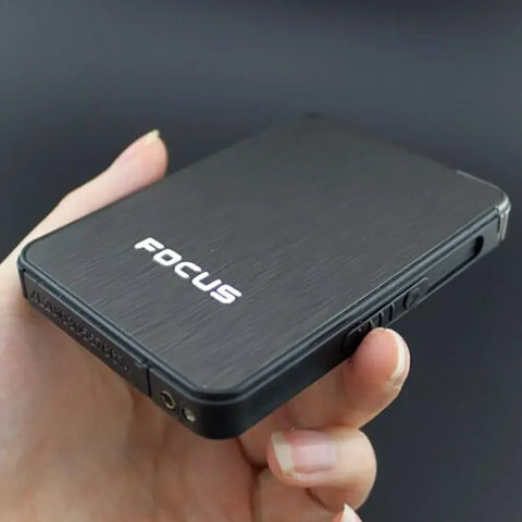 Slim Cigarette Case with Inbuilt Refillable Lighter – Focus JD-YH003